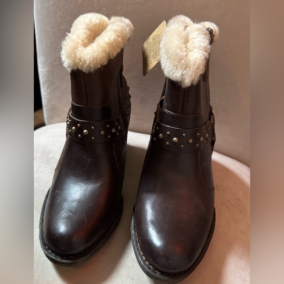 Born Shearling Western Booties - Picture 2 of 8